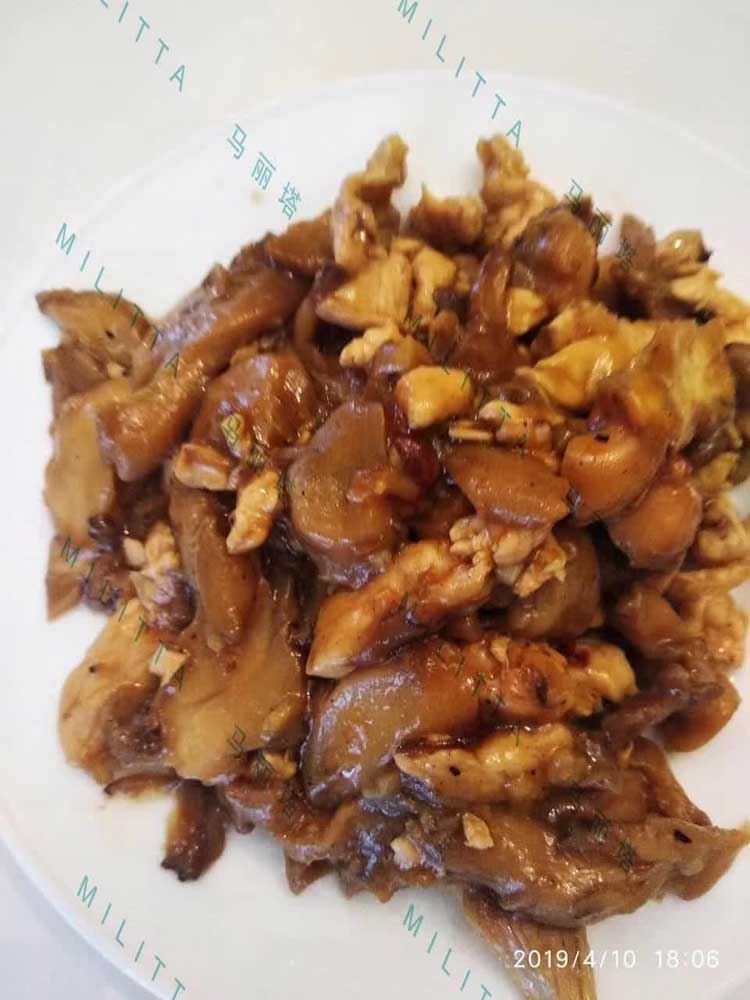 在乌克兰包饺子