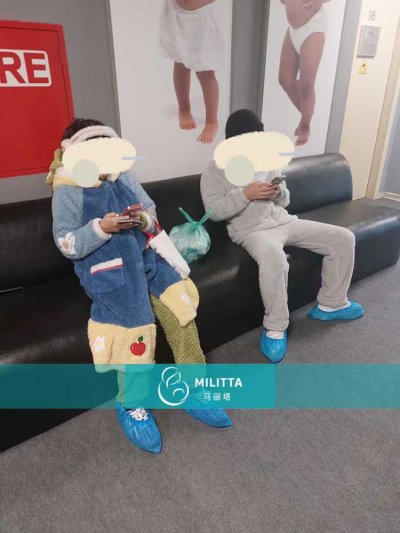 翻译陪同黄夫妇在格鲁吉亚Beta医院等待就诊