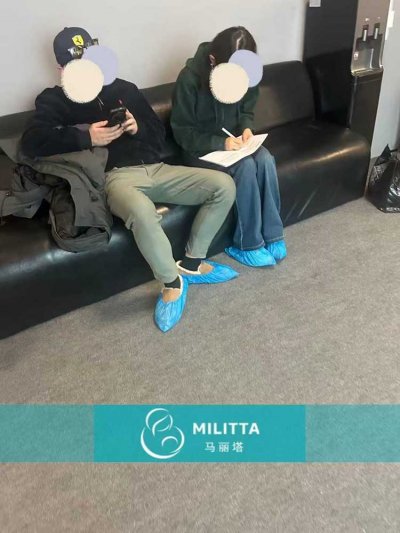 三对来自国内不同省份的夫妇到格鲁吉亚Beta医院