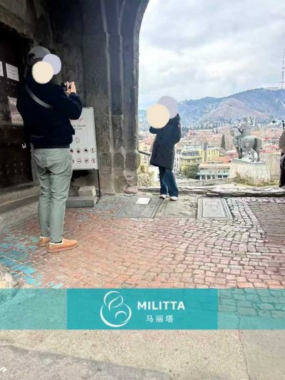 带领胡夫妇游览格鲁吉亚第比利斯,放松下心情